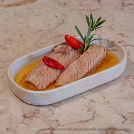 Tonijnfilets in pittige olijfolie