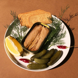 Tonijnfilet in pikante olijfolie
