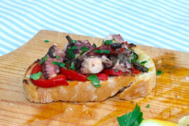 Octopus in olijfolie met knoflook