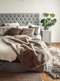 Pluizige deken Taupe | Skinnwille Home