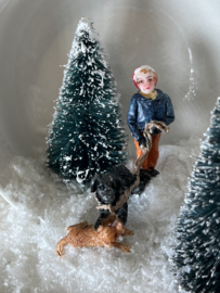 Kop en schotel | Kind met honden