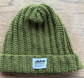 Handmade muts met Daisyfields logo