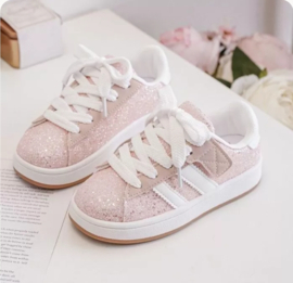Pink glitter basket