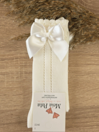 Meia Pata | Ivoor kniekous met satijnstrik