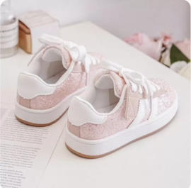 Pink glitter basket