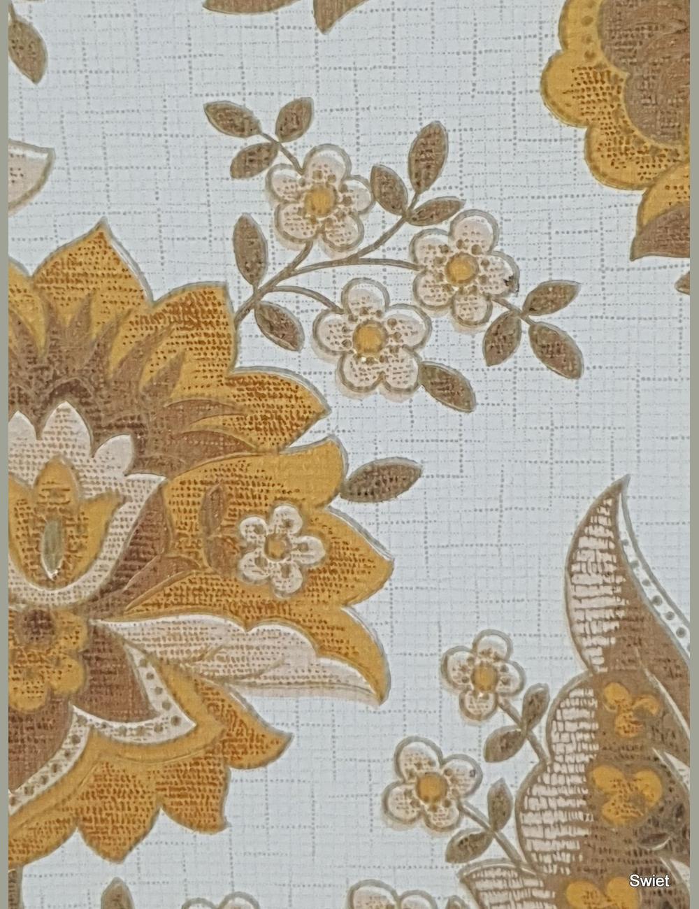 bloemguirlandes in oker