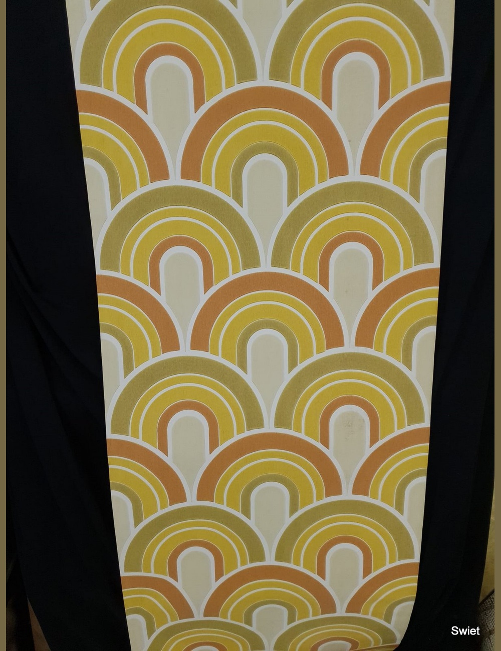Groovy boogjes jaren 70 behang