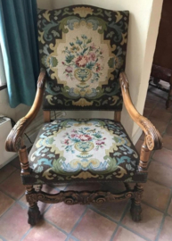 Antieke ridderstoel fauteuil