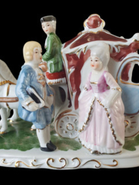 Porseleinen kitsch beeldje