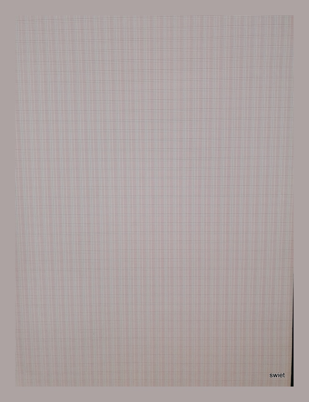 Oudroze ruitjes behang