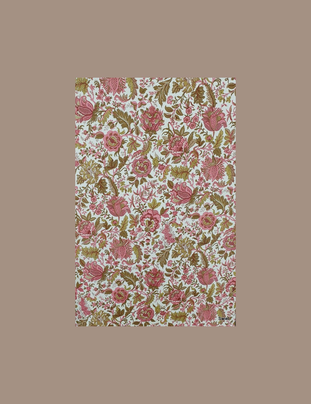 Organisch bloemenbehang