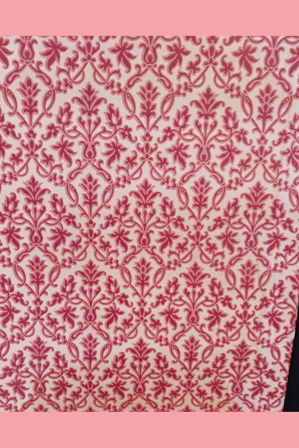 Rood barok behang