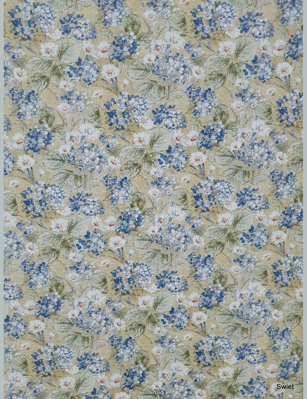 Blauwe bloemen op jute