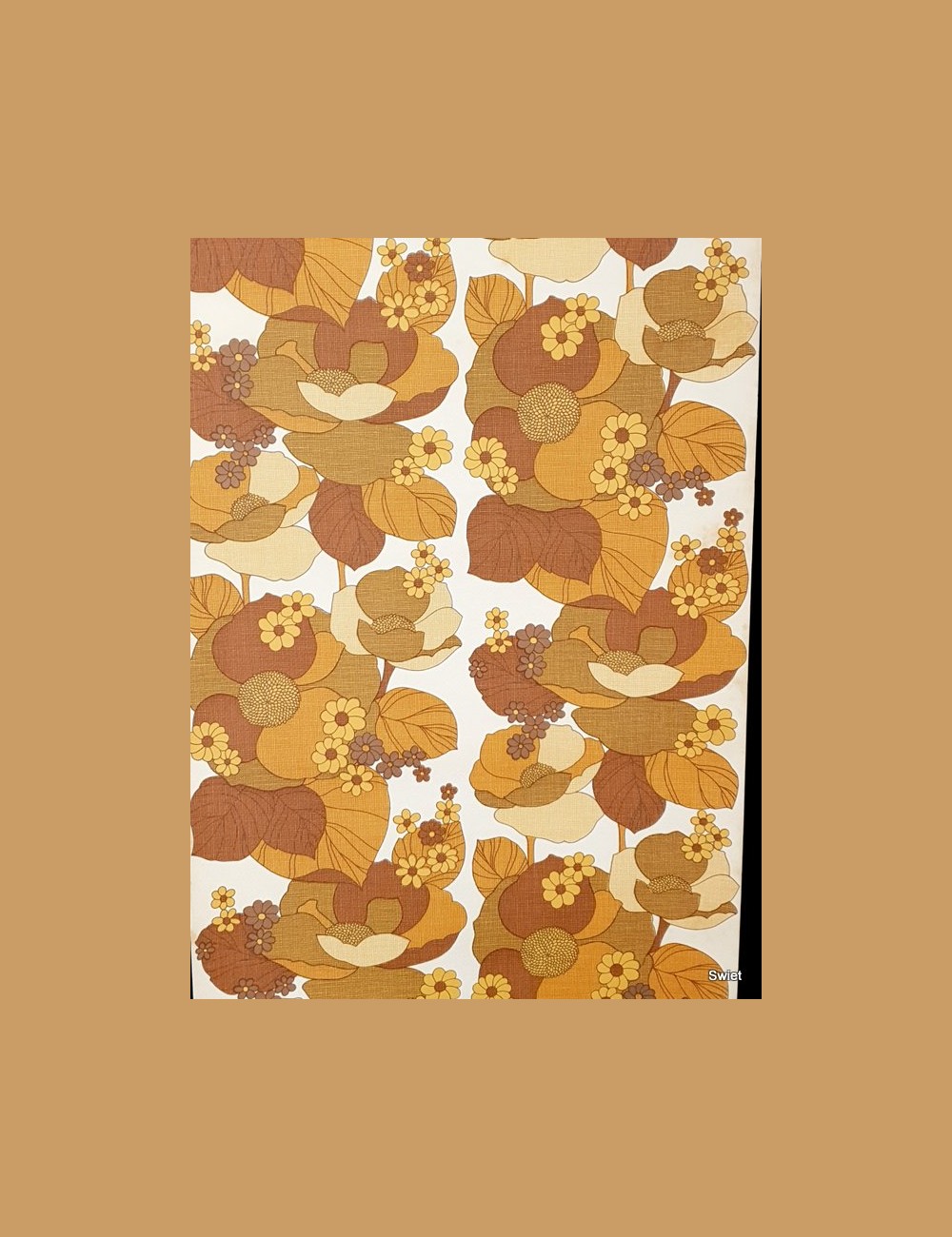 Super groovy wallpaper