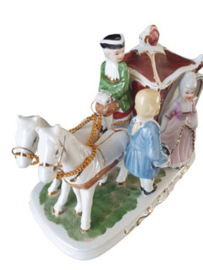 Porseleinen kitsch beeldje
