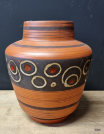 Keramiek: Terracotta kleurige pot / vaas