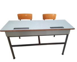Vintage schoolbureau