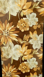 Vintage donker bloemenbehang