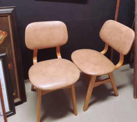 Vintage eetkamerstoelen