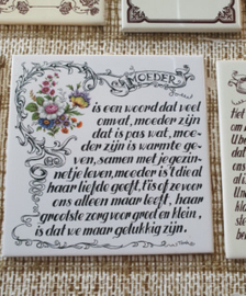 Wit tegeltje moeder