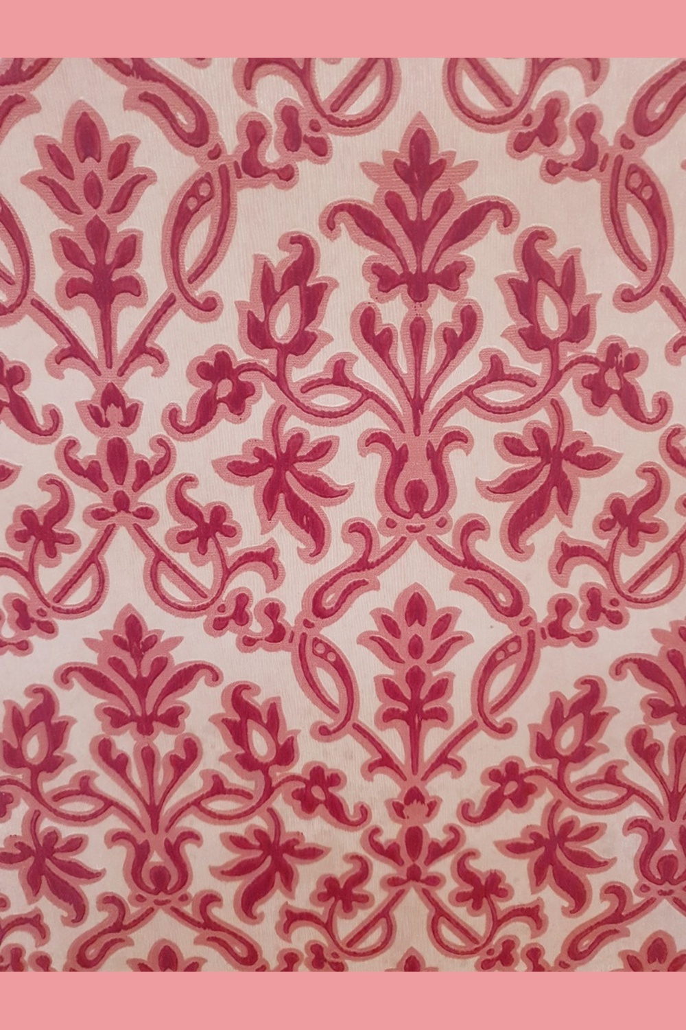 Rood barok behang