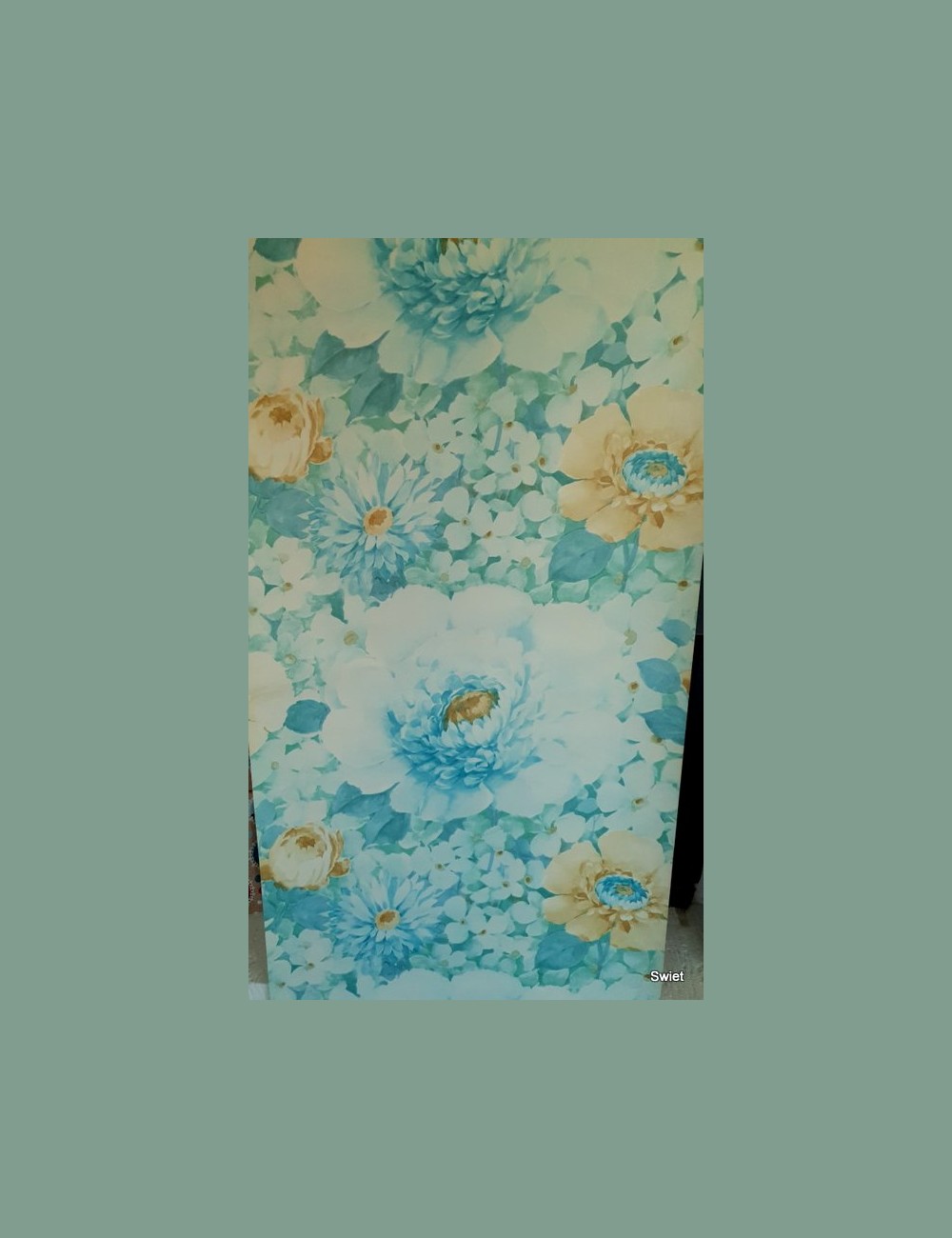 Groots bloemenbehang