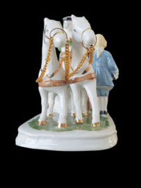 Porseleinen kitsch beeldje