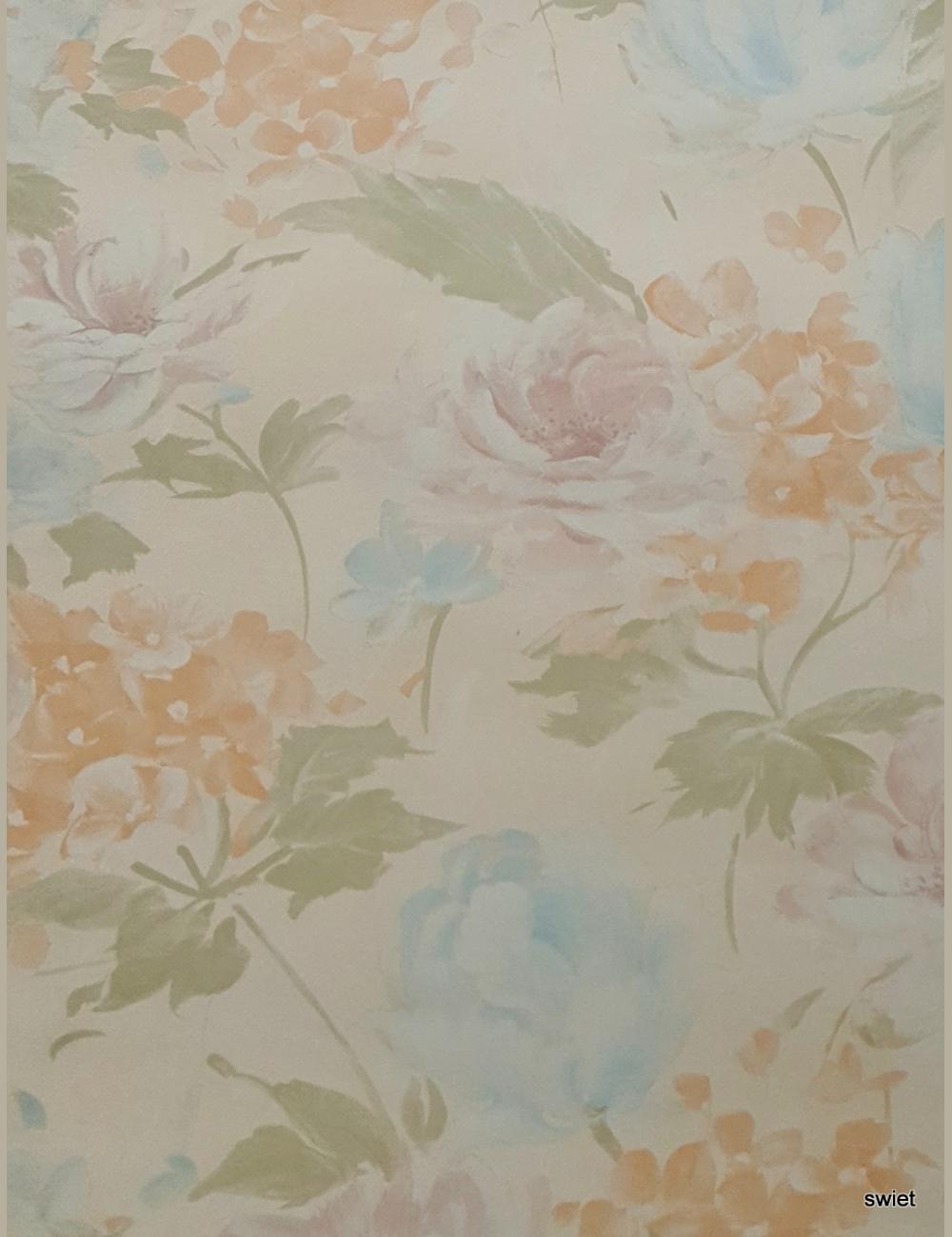 Pastel bloemen behang