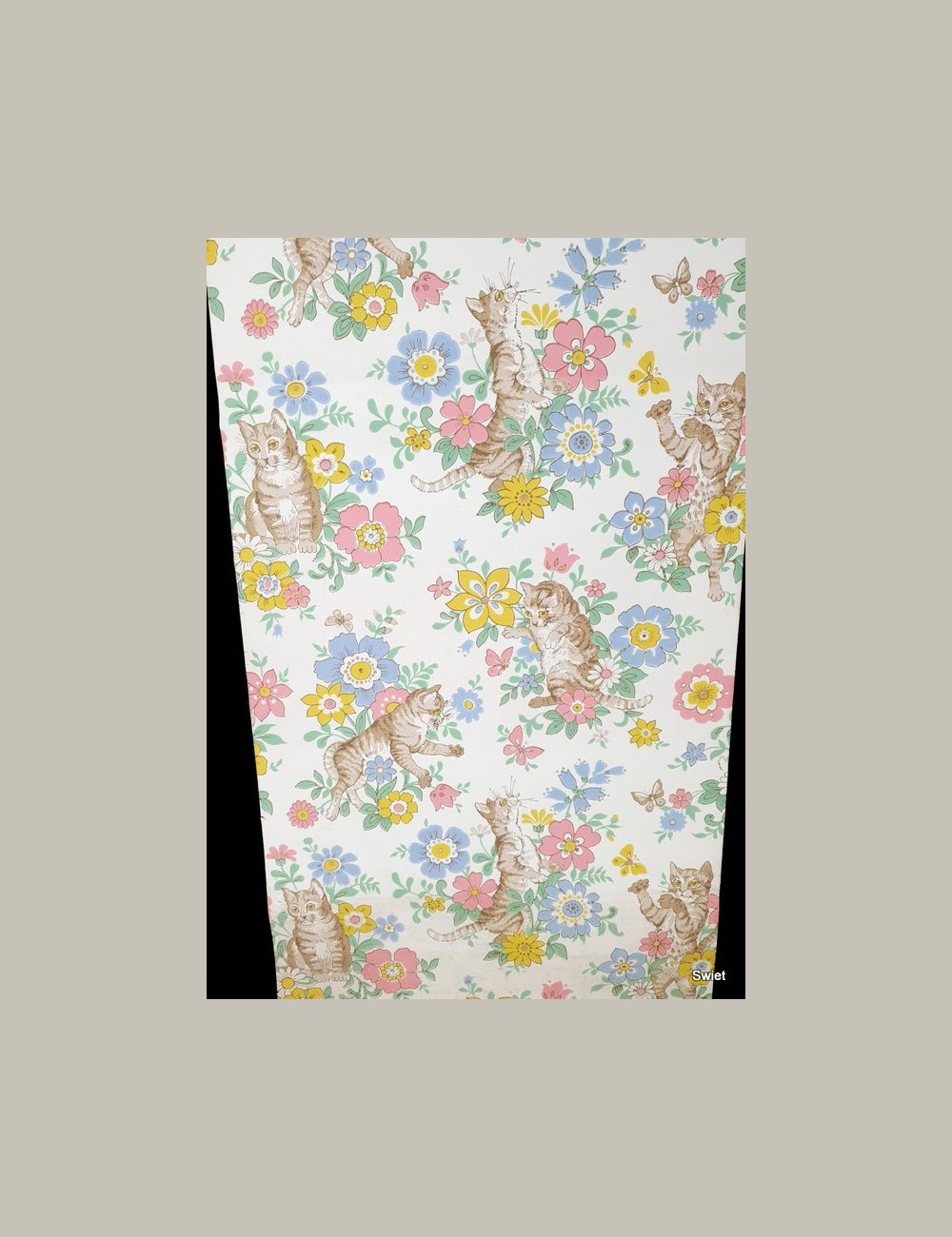 Vintage poesjes behang