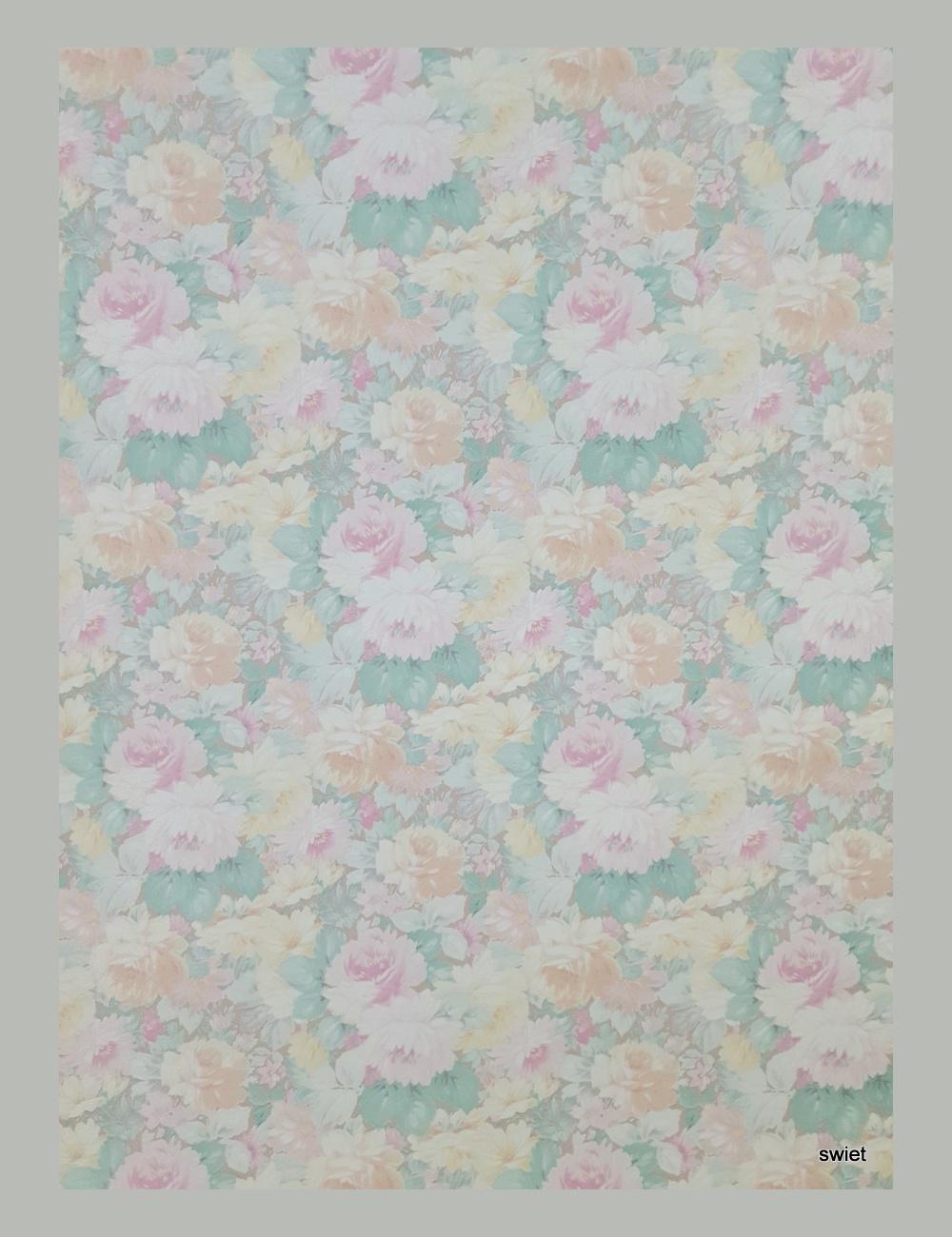 Pastel bloemen behang
