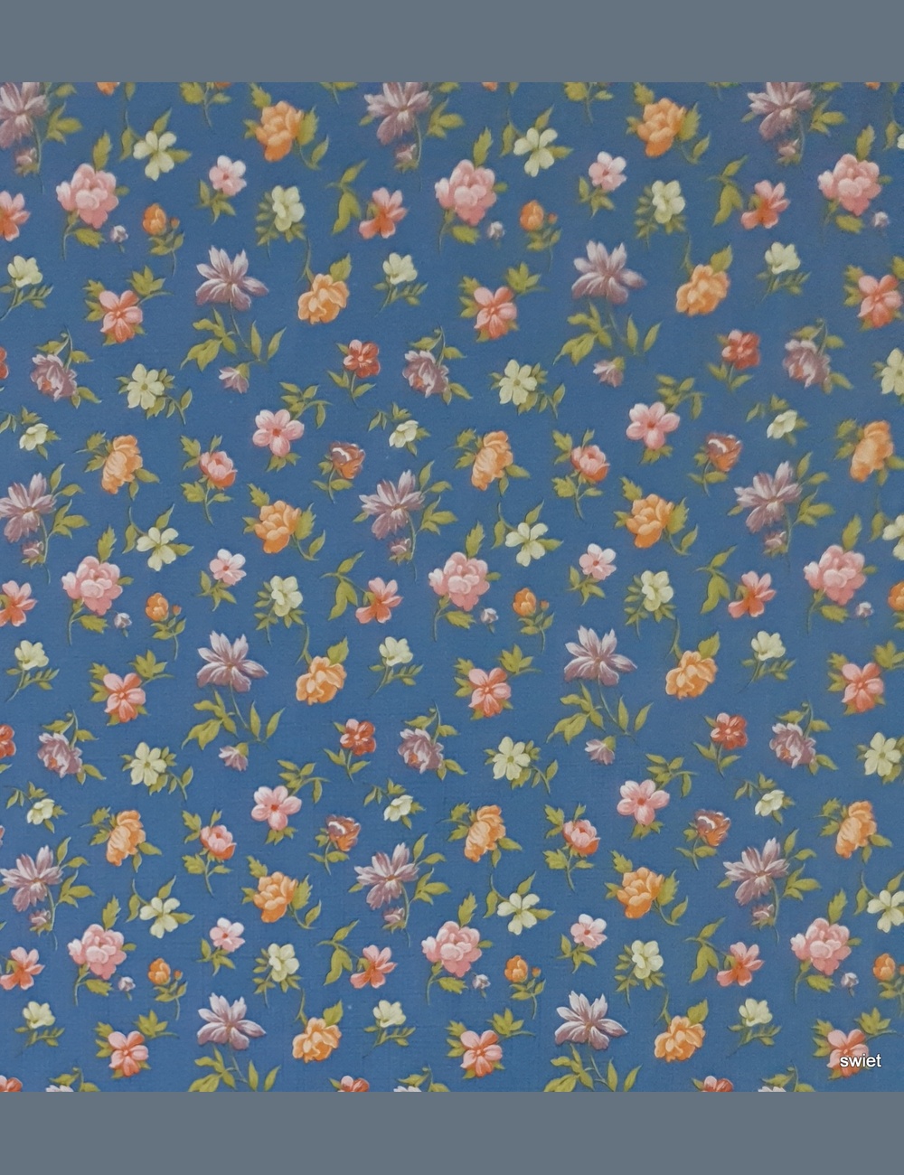 Jeans blauw bloemetjes behang