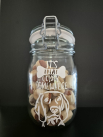 Snoeppot - It's Treat O'clock Somewhere