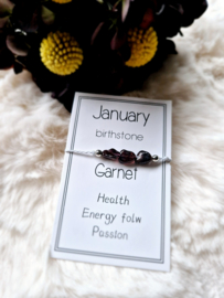 Armban Januari - Birthstone Garnet