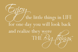 Tekst op canvas okergeel