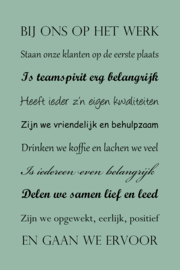 Bij ons op het werk op canvas groen