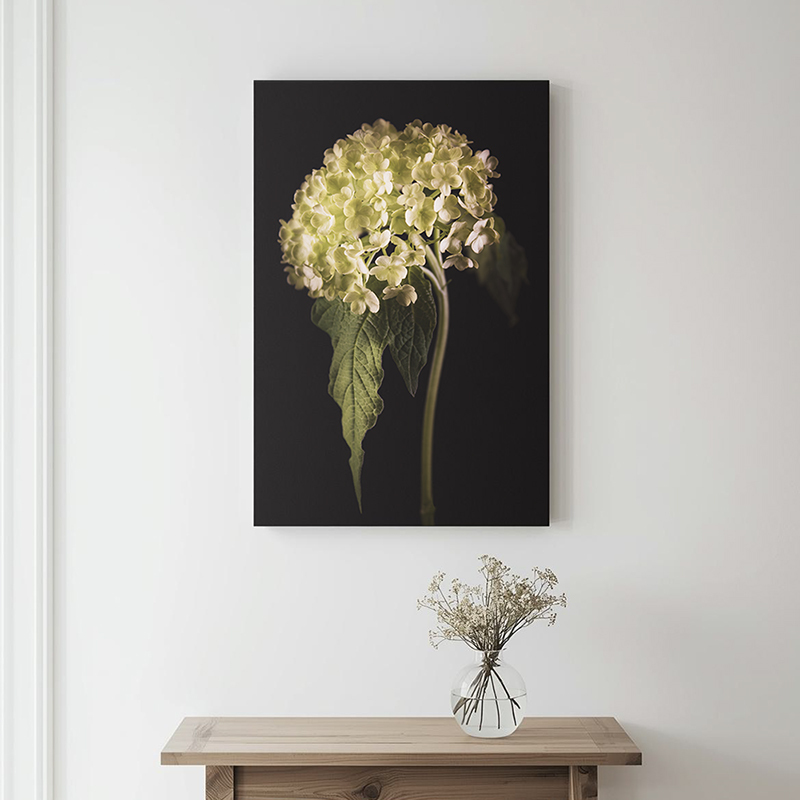 Groene bloemen op canvas aan de muur