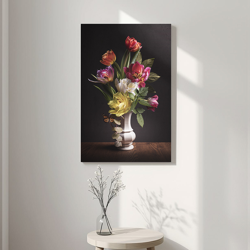 Stilleven op canvas aan de muur