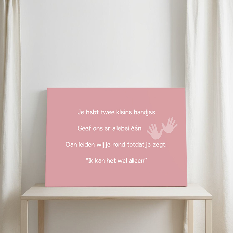 Tekst op canvas in de kleur roze met witte letters