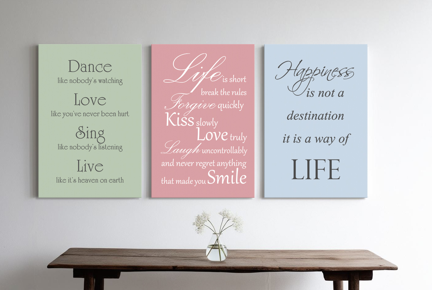 Tekst op canvas in de kleuren blauw, roze en groen