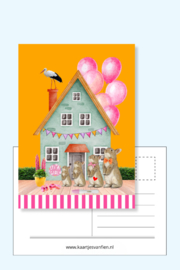 Een dochter, wat een rijkdom! Gele felicitatiekaart voor een derde kindje.