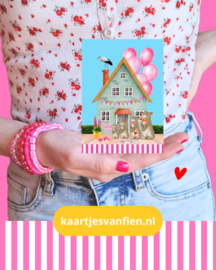 Hoera, een zusje! Licht blauwe felicitatiekaart voor een derde kindje.