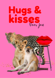 Stuur een lieve roze dieren wenskaart met een knuffel en een kus.