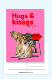 Stuur een lieve roze dieren wenskaart met een knuffel en een kus.