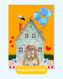 Hoera zwanger, een kleine jongen op komst. Stuur de toekomstige ouders een mooie gele zwangerschapskaart met blauwe balonnen.