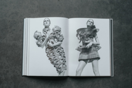 Catalogus Iris van Herpen - Sculpting the Senses