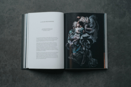 Catalogus Iris van Herpen - Sculpting the Senses
