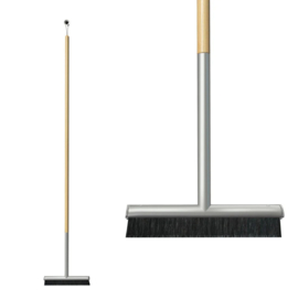 Rizz  indoorbezem kleur zilver met teak