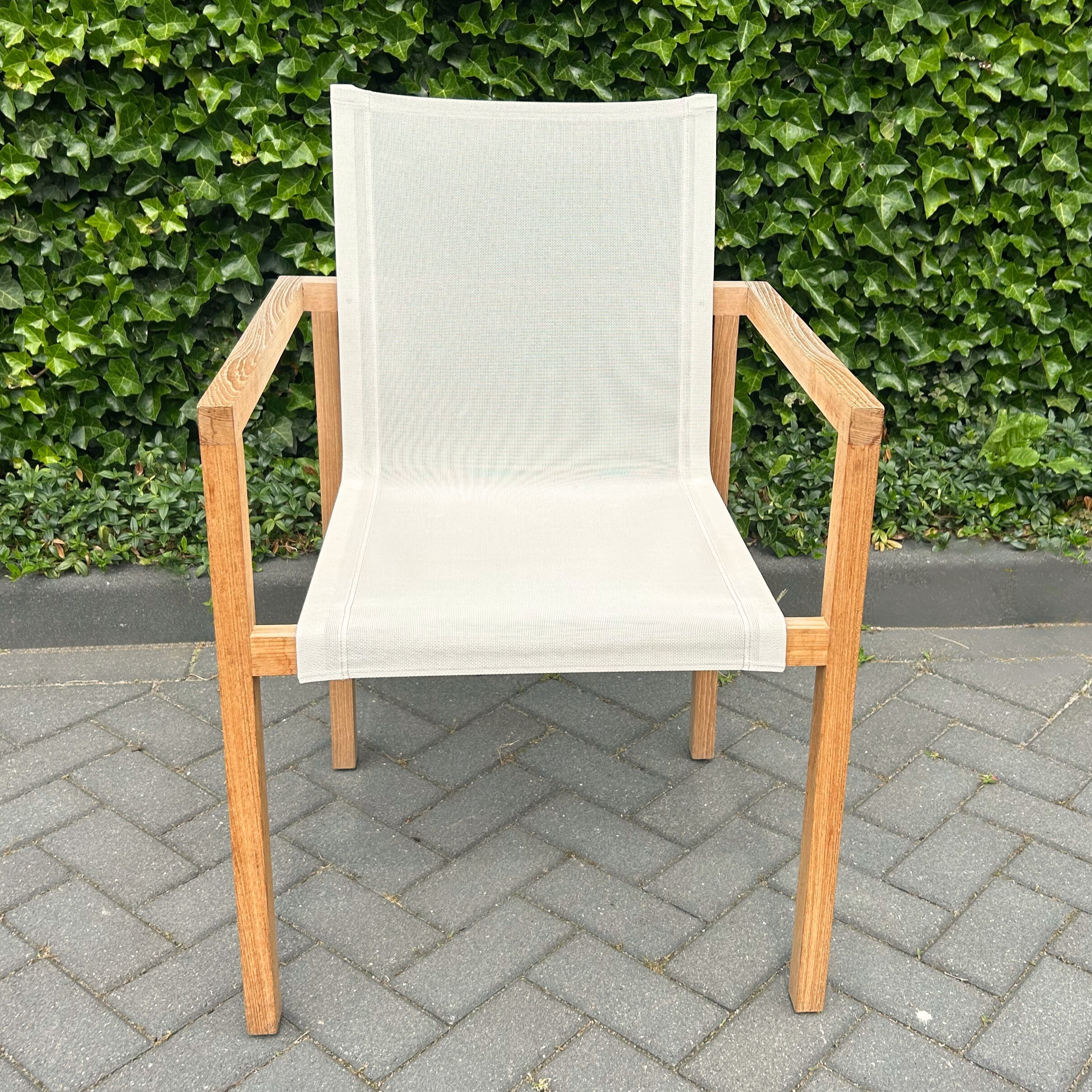 Stapelstoel Traditional Teak NOAH met teak batyline wit