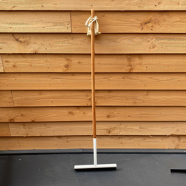 Rizz  indoorbezem Kleur wit met teak