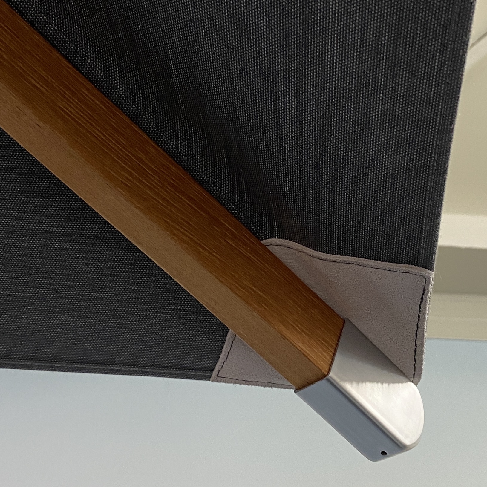 Houtstokparasol Glatz teakwood 330x330 cm.
